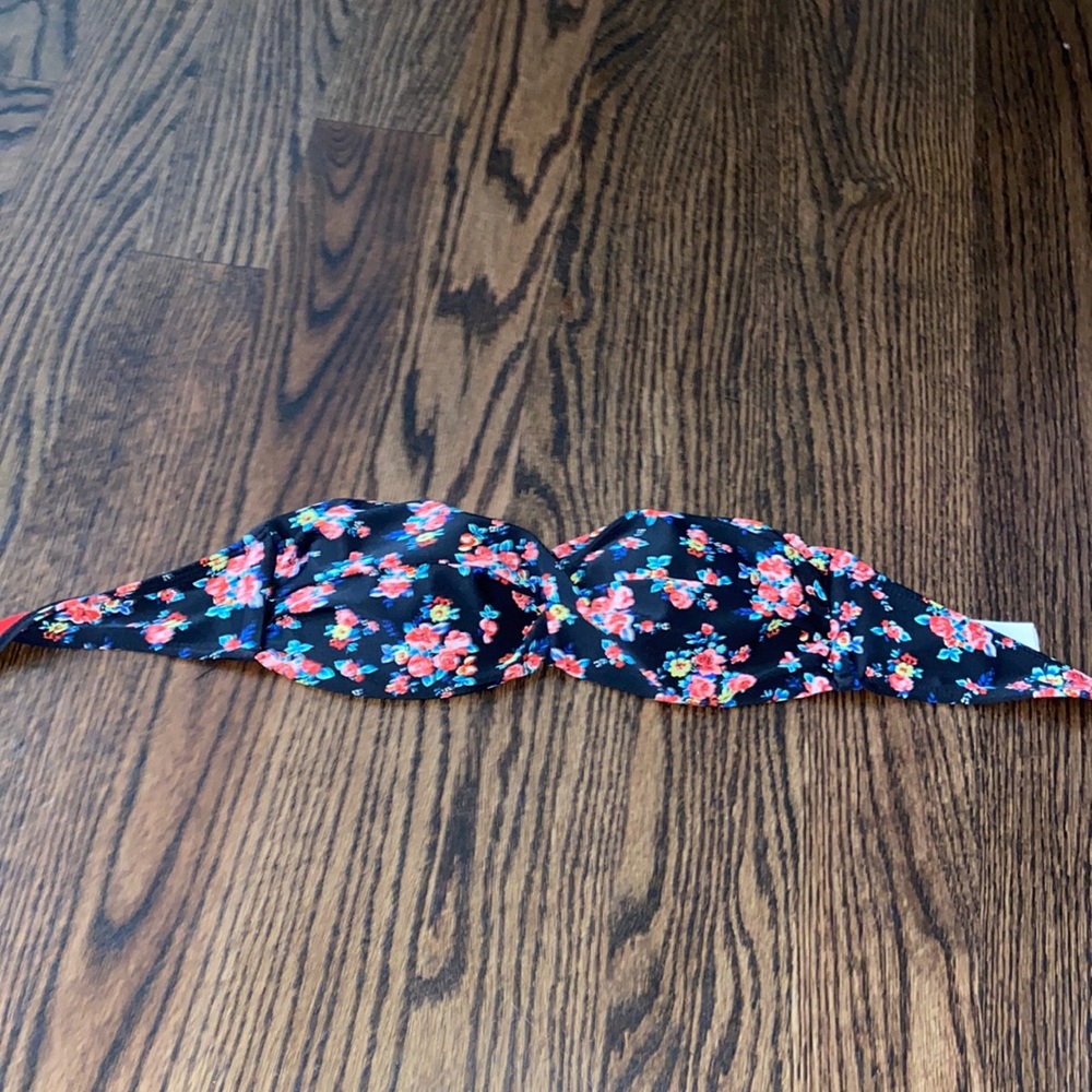Swimsuit top
